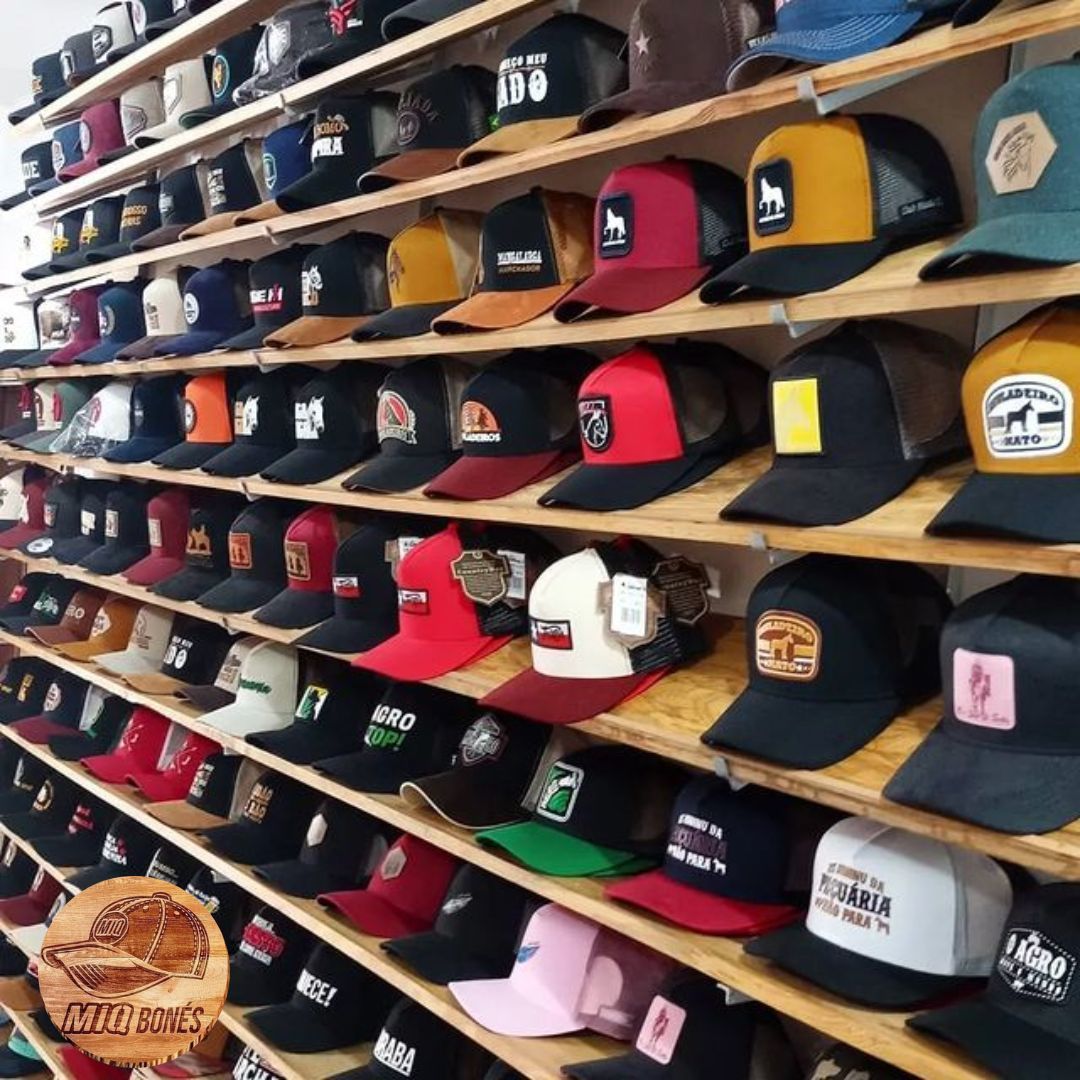 catanduvananet's tweet photo. A maior loja de bonés de Catanduva

Estamos localizados na Rua Pernambuco,416, Centro, Catanduva - SP

(17) 996139707 Whatsapp

Siga nosso instagram @miqbones_catanduva

#madeinmato #sacudidos #country #caipira #sertanejo #brutomemo #brutamemo #cowgirl
#catanduva #catanduvasp https://t.co/MHsjOMrSV6