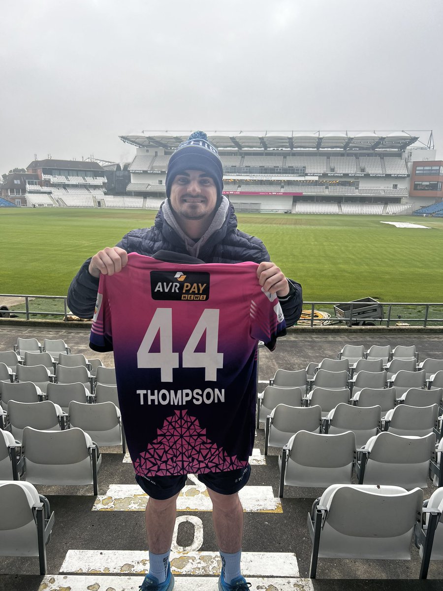 🚨 It’s giveaway time 🚨 To celebrate Jordan Thompson week we are giving away 2 signed shirts!🙌 A NY Strikers @T10League shirt! + a T20 jumper 🔥💥🔥💥 To enter RT this tweet and make sure your following us as well as @Tommo455! Winners announced on Friday! Good luck! 💙