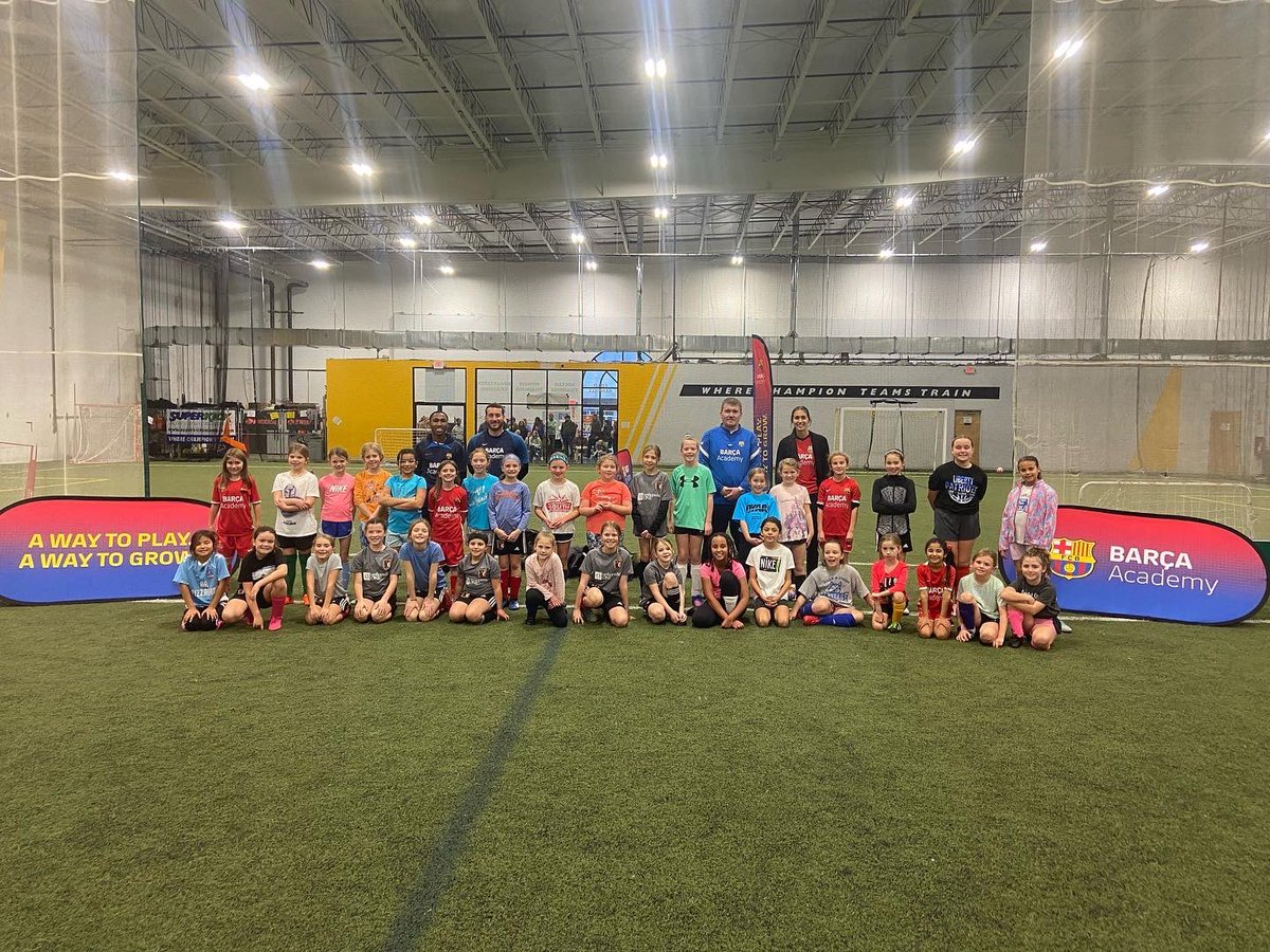BarcaAcademyCLB's tweet photo. We had so much fun yesterday during our winter open girls training 😍🔵🔴 It was great to see so many players visiting us and enjoying the training session with our coaches. 

#barcaacademy #fcb #fcbarcelona #fcbmethodology #values #youthsoccer #columbussoccer #soccer #futbol https://t.co/OhC8g021E0