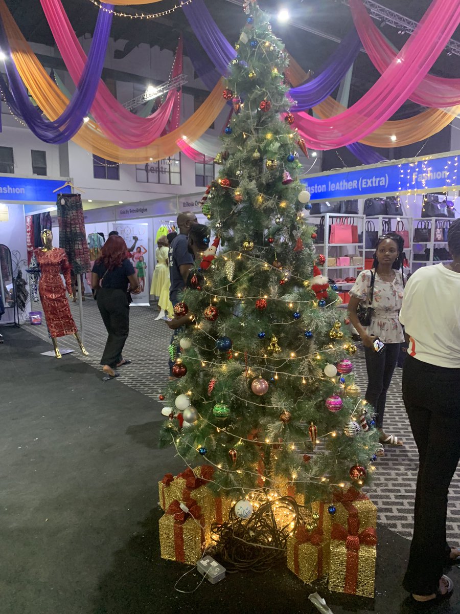 psamxx's tweet photo. #FlutterwaveTradeFair
@theflutterwave https://t.co/Exu29F7WAo