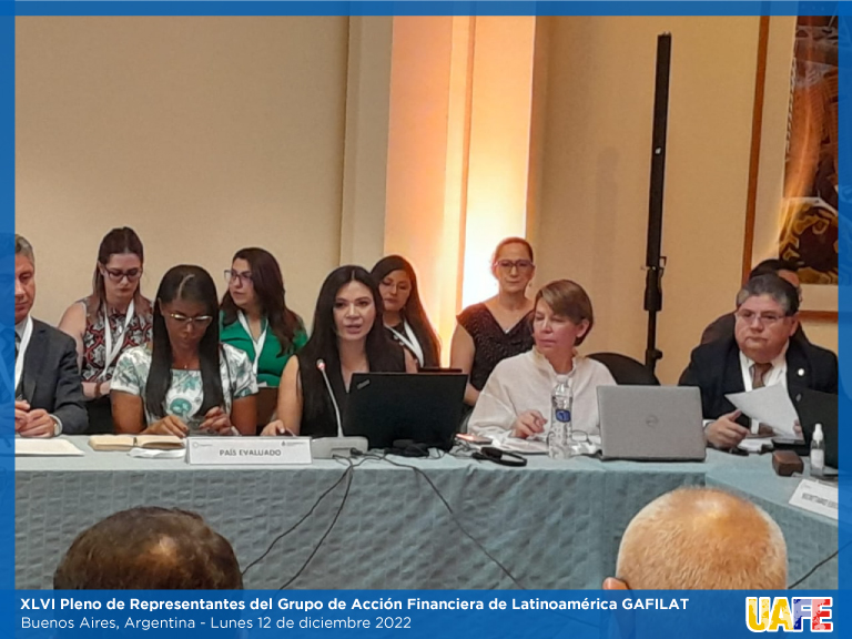 UAFE_EC's tweet photo. La Directora General de la #UAFE, #CarlaMera, junto a delegación ecuatoriana 🇪🇨, participan del Grupo de Trabajo de Evaluaciones Mutuas #GTEM, en el XLVI Pleno de Representantes del Grupo de Acción Financiera de Latinoamérica #GAFILAT, en Buenos Aires-Argentina 🇦🇷. https://t.co/7qzpsMbKct