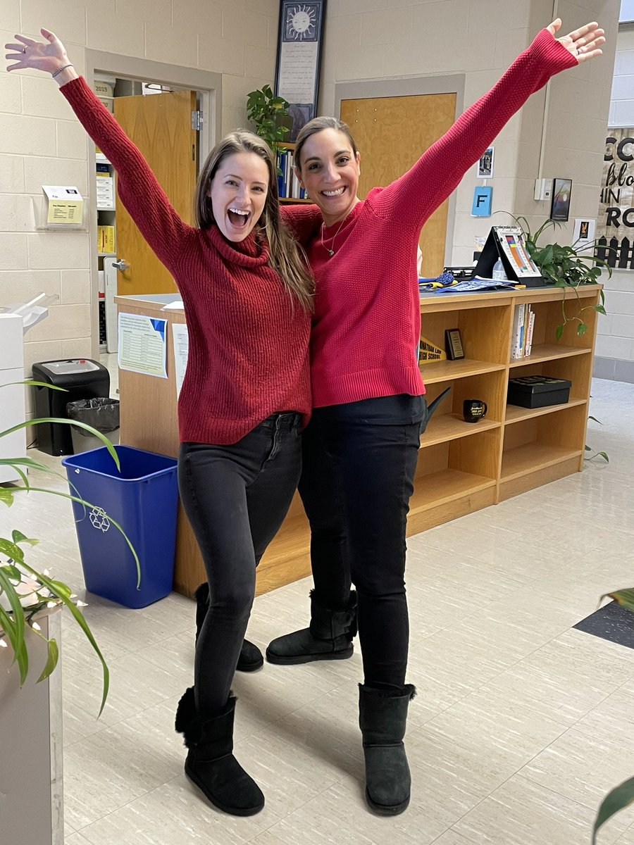 You know you’re close to your colleagues when you accidentally wear the same outfit. #jlhscounseling