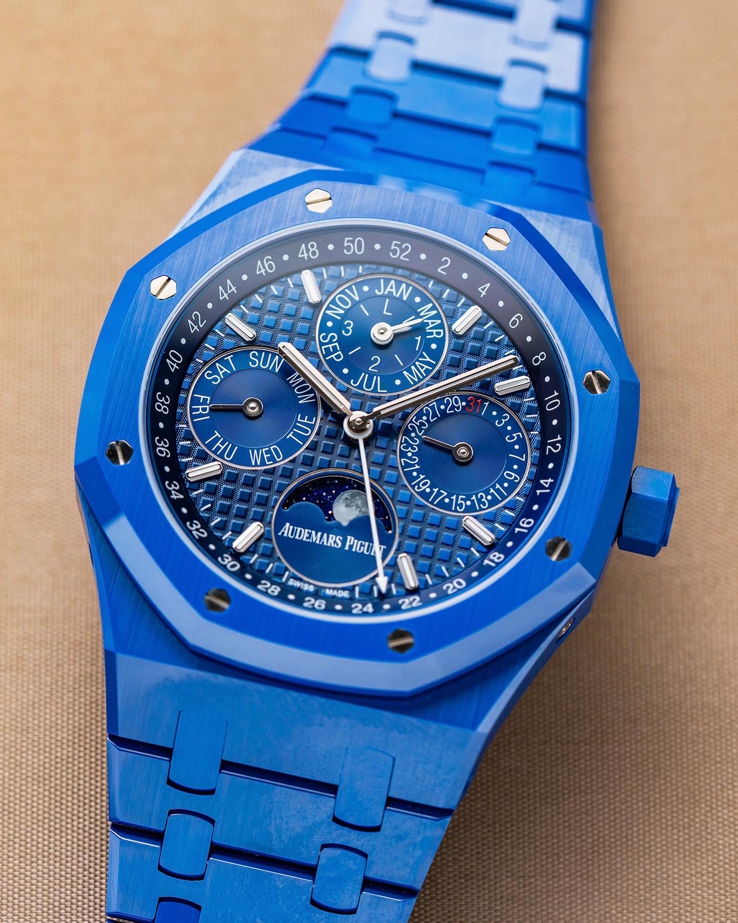Audemars piguet royal hotsell oak perpetual calendar replica