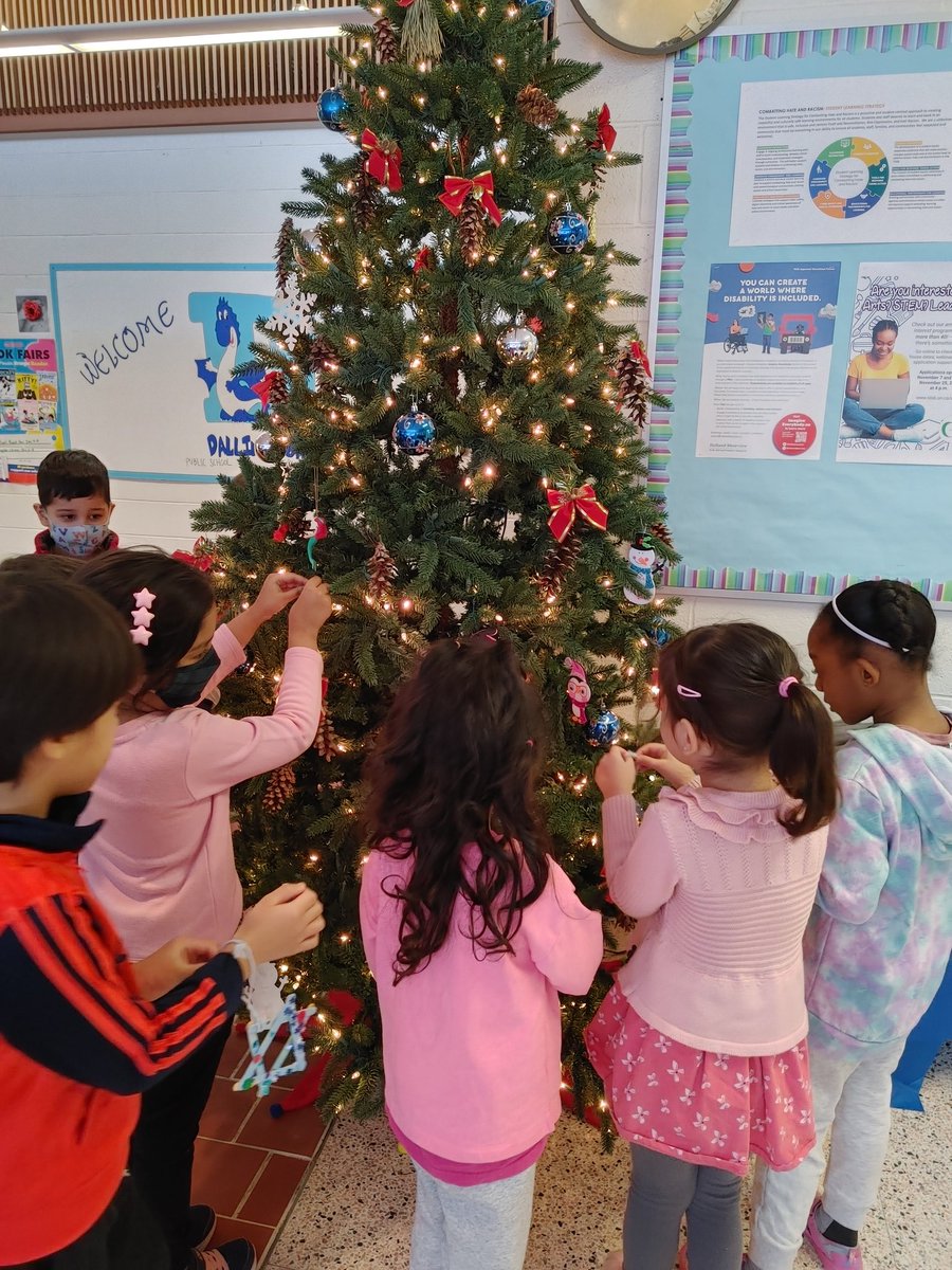 Mrs_TBarber's tweet photo. Adding our stars to the tree in Dallington's main hall. @Dallington_TDSB https://t.co/SSzH7vflmd