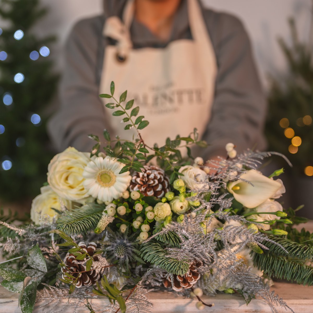 Happy New year!✨

I hope you all had a good new years eve and are ready for 2023!🤩

Our January sale has started, so grab your special offers today!🥰

#januarysale #sale #present #giftbox #gift #giftboxes #perfectgift #homefragrance #skincare #bouquets