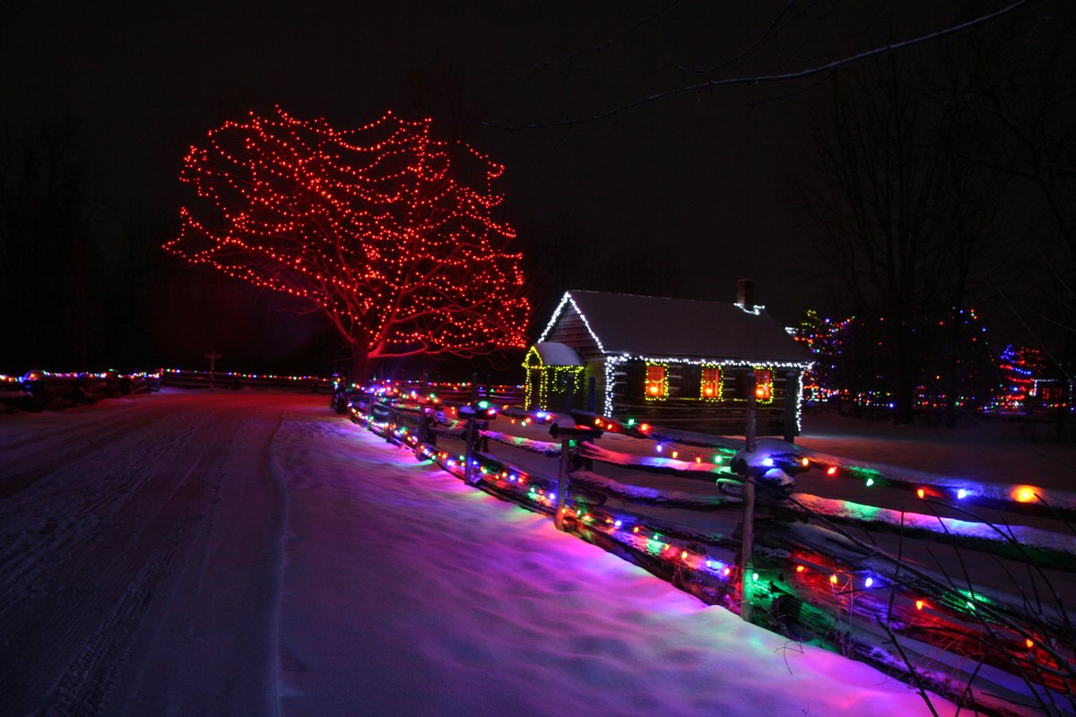 UpperCanadaVill's tweet photo. @seeteegee @Scribulatora Thank you for the mention! For more information about our winter event #AlightAtNight, you can visit our website https://t.co/FldYE1I7Pz 🎄 https://t.co/c0nkzFsRPh