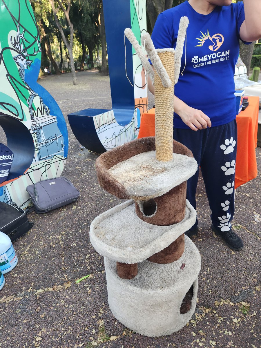 OMEYOCANAC's tweet image. Muchas ❤#gracias a nuestros 👼que vinieron a traer los 🎁para nuestros 🐕omeyocanitos y hacer la diferencia para llegar al 🐾Refugio contentas con 🍖#Croquetitas y otras cositas para ellos.

Les❤#agradecemos enormemente su ✅participación y compañía.

¡¡ 🐶 Lengüetazos !!