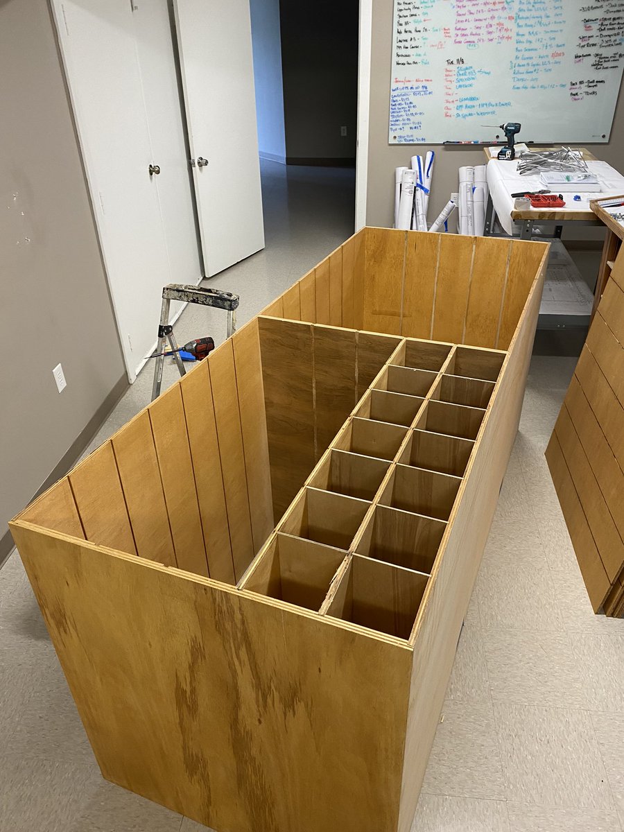 elcapitan34's tweet image. Built a 7ft long drafting table for a construction company so they can have a lot of storage for all their blueprints and alot of room to layout their plans to read them comfortably! #woodworking #draftingtable