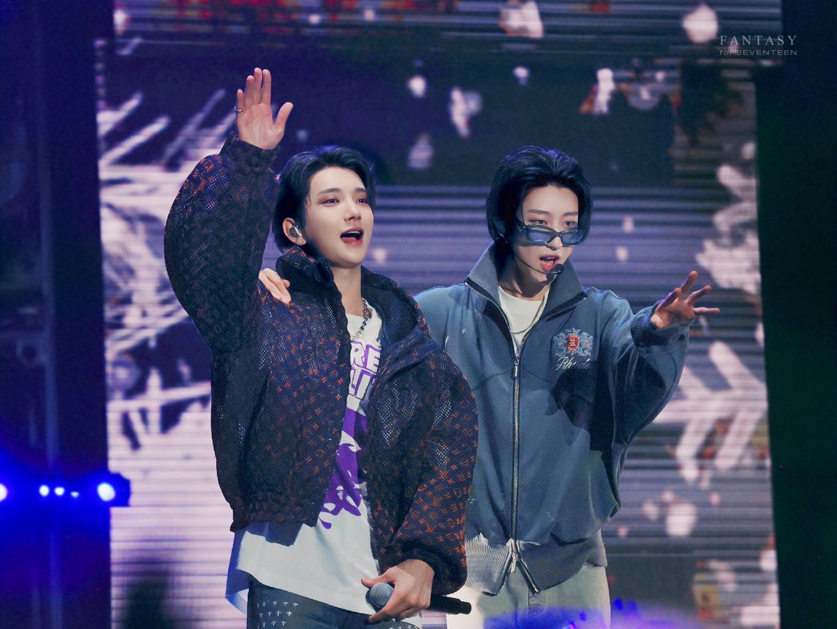17s_fantasy's tweet photo. 221210 LA3C

🎤 &amp; 🕶️

#세븐틴 #조슈아 #디에잇 #SEVENTEEN #JOSHUA #THE8 https://t.co/WD0Q2J353i