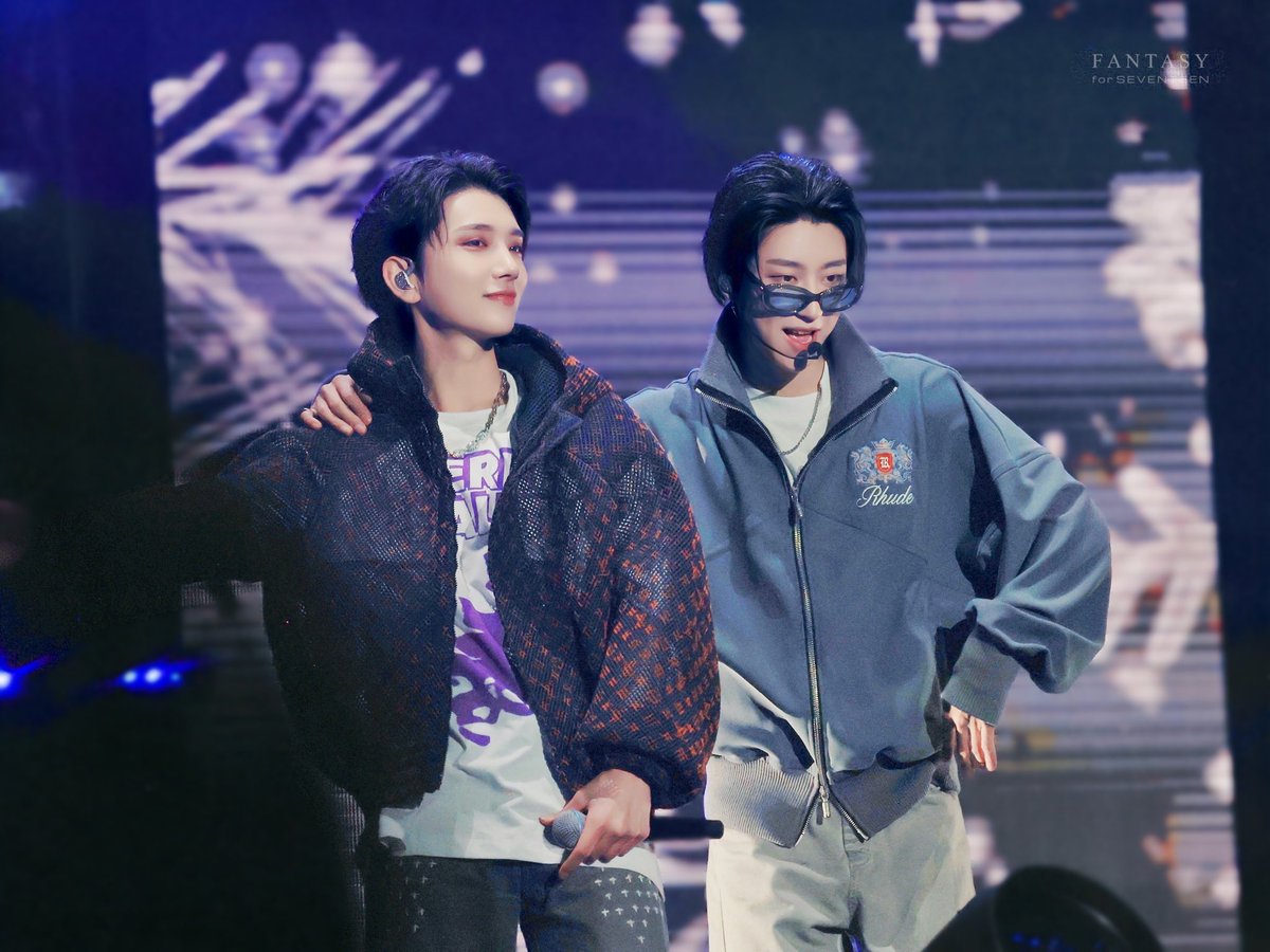 17s_fantasy's tweet photo. 221210 LA3C

🎤 &amp; 🕶️

#세븐틴 #조슈아 #디에잇 #SEVENTEEN #JOSHUA #THE8 https://t.co/WD0Q2J353i