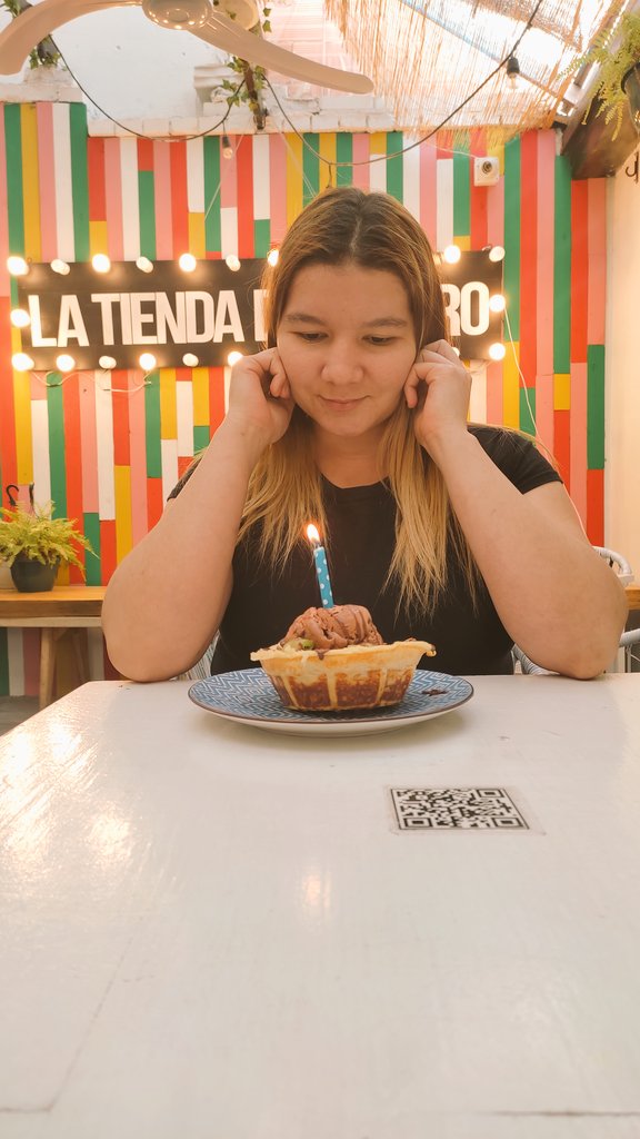 Garc3Luisaochoa's tweet photo. Generalmente el dia de tu cumpleaños le das gracias a Dios por un año mas de vida pero que es ese año? En realidad que agradecemos a DIOS yo hoy le quiero agradecer por un año mas de experiencias vividas por permitir tener 365 días mas #loscumplimuyfeliz #mis29 https://t.co/9yPOg6OhtB