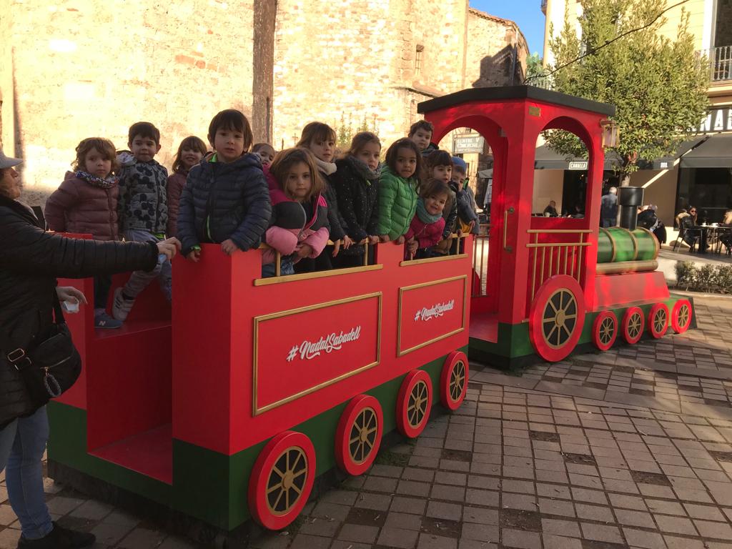 epiasabadell's tweet photo. Llaminer, un tren i moltes més coses!
Hem passat un matí de dilluns ben divertit!
#I3PIASABADELL
#INFANTILPIASABADELL https://t.co/T1UVLkGMIw