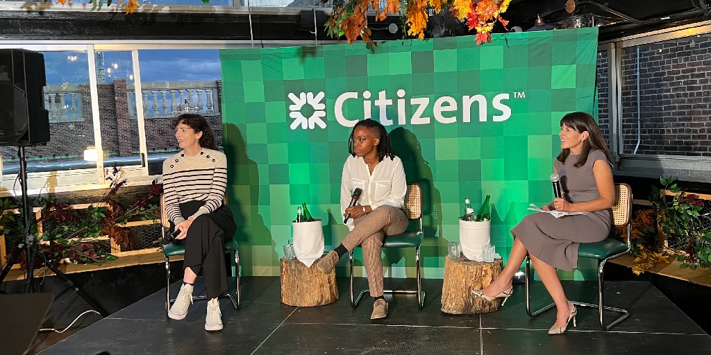 HerMoneyMedia's tweet photo. @HerMoney CEO @JeanChatzky joined forces with @citizensbank for a panel discussion on women starting their own businesses. Celebrate #WomensSmallBusinessMonth by watching the recap of the lively conversation. #CitizensofNY #WomeninBusiness #CitizensPartner https://t.co/lFJj8PlNZx https://t.co/MgRajhMt2Y