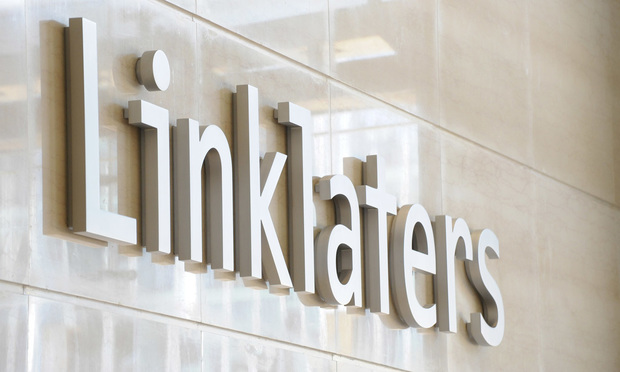 ssemidlands's tweet photo. SSE are working with 20 employees from @Linklaters multinational law firm to provide a brilliant opportunity for our #SSEFellows only.

This is a 3-month online programme starting in January and finishing in April 2023. 

To find out more visit - https://t.co/XfoRJ9RJhu https://t.co/yPPdPTl4aP