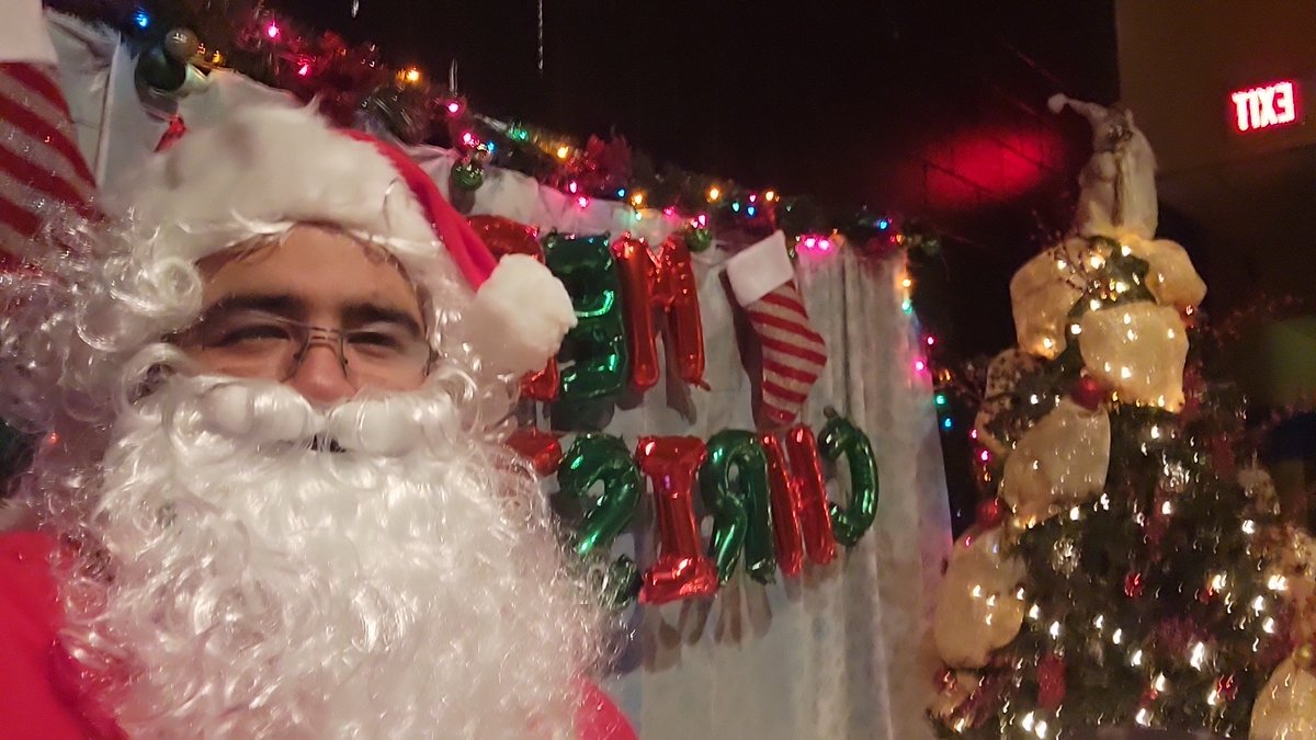 You better be good! Special guest <a href="/SanchezES_HISD/">Sanchez Elementary</a> PTO Photos with Santa!