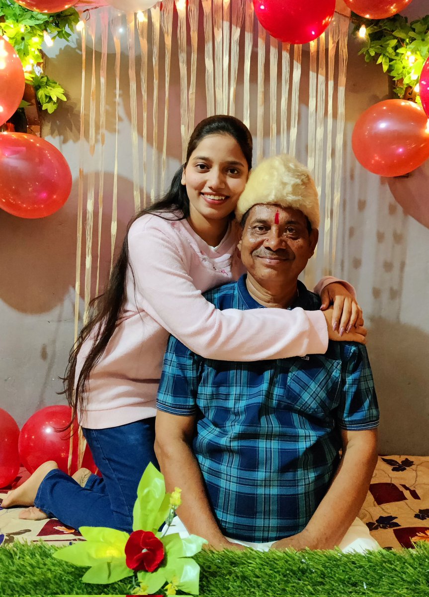 DrCherry19's tweet photo. @TheDeverakonda To talk with..
To spend time with...
To share hard stories with... 
To share some brden with...
Dad 😇#Bond 
#Daddysdarlingdaughter🧚‍♀️
#TheDeverakonda
@TheDeverakonda 🥰 https://t.co/SfWC7bMZGJ