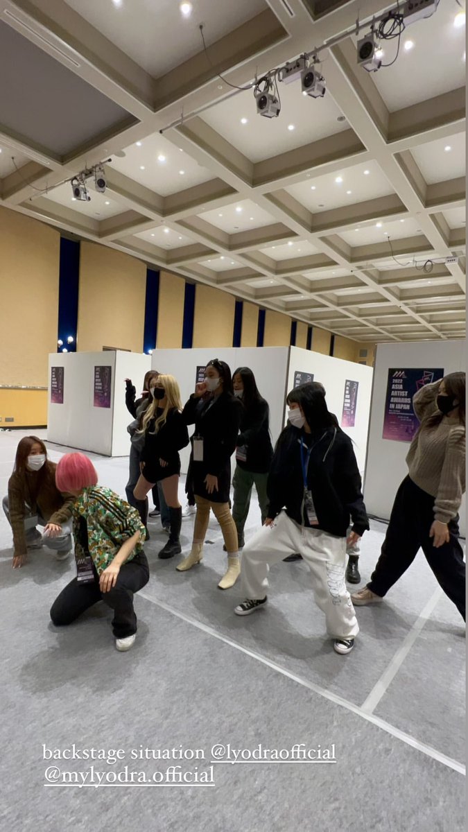 MylyodraOfc's tweet photo. Ada yang penasaran?? Kira2 Lyodra bakal bawain lagu apa ya?? 🤔🧐

@imlyodra
#Lyodra #LyodraInAAAJapan https://t.co/oKRw47rQCq