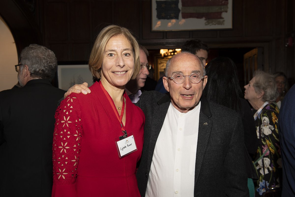 A wonderful evening with colleagues from around the world at NYC’s @ExplorersClub, strengthening @vanderbiltu's connections with leaders of other universities, including stellar colleague @UofHaifa President Ron Robin and honoring @nyuniversity President Emeritus John Sexton.