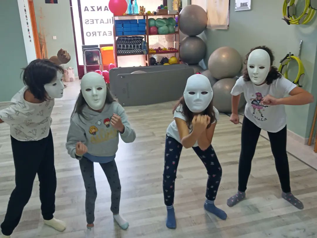 🎭Abierto el plazo de inscripción en el Taller Municipal de Teatro Infantil, impartido por Sonia Zubiaga y destinado a niños de 8 a 11 años.

Las clases comenzarán el 10 de enero en la Iglesia de San Nicolás.

ℹSegovia.es

#SegoviaEsCultura 
<a href="/segovia_es/">Ayuntamiento de Segovia</a>