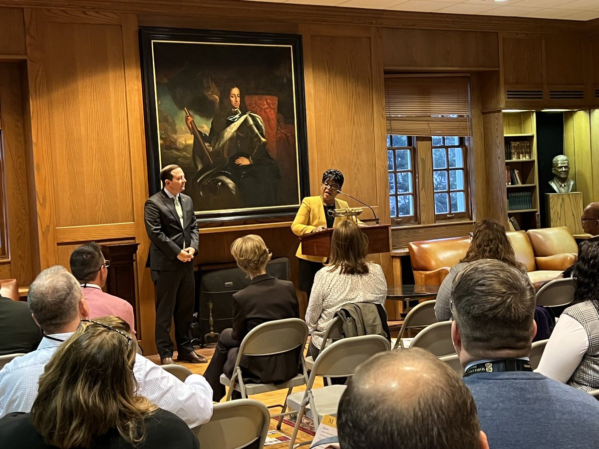 Touring some of the state’s investments in education, parks, transportation and other resources is an MGA tradition for new legislators ahead of the upcoming session. It was great to join President @SenBillFerg at @stjohnscollege to welcome legislators to Day #1 of their tour.