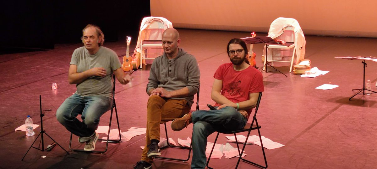 Ce lundi ➡️ 576 élèves mouginois ont eu la joie d'assister aux 2 représentations scolaires du spectacle "Le Grand Orchestre de Poche" de la Cie Gorgomar, suivi d'un bord de scène 👏🏻👌🏻
#Mougins ville de #culture ☺️