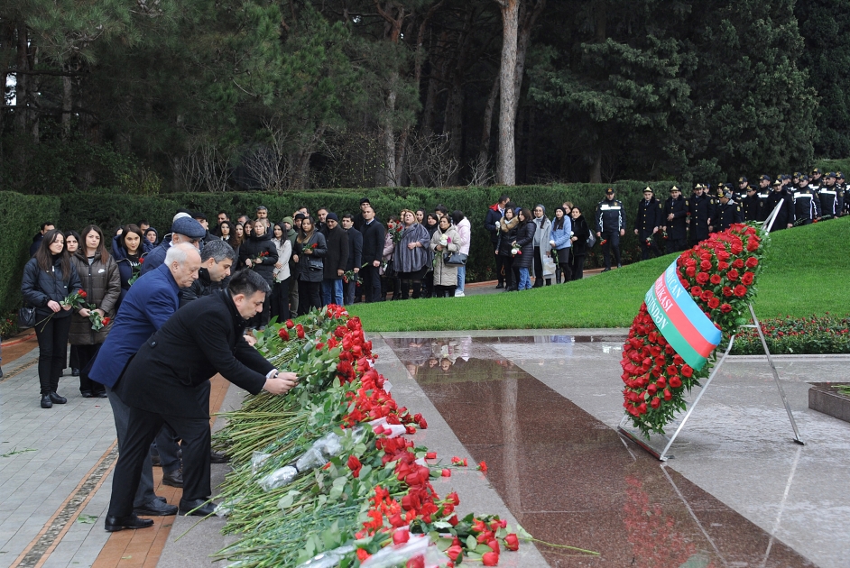 Коллектив АЗЕРТАДЖ с признательностью вспоминает внимание и заботу великого лидера Гейдара Алиева azertag.az/ru/xeber/Kolle…