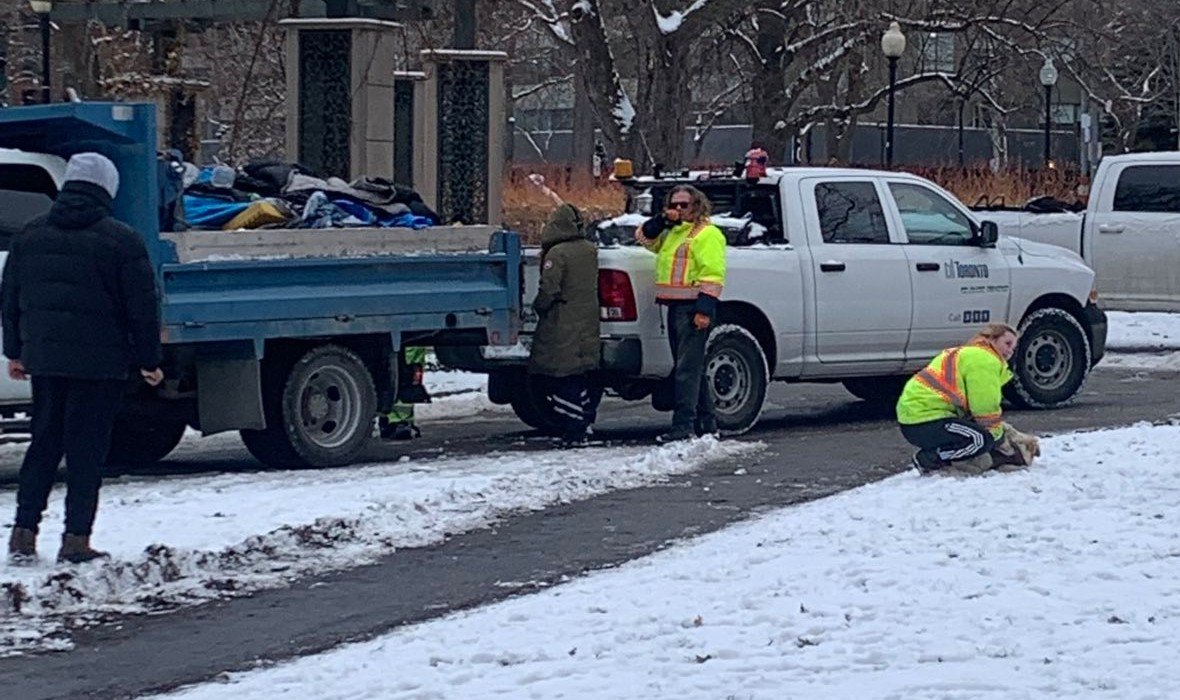 So it's currently -3°C (-8°C with the windchill), there's snow on the ground and what is the <a href="/cityoftoronto/">City of Toronto 🇨🇦</a> doing? 

Destroying people's homes. This is a daily, on-going battle.

200 unique callers per day calling into Central intake are being told there are no indoor spaces.