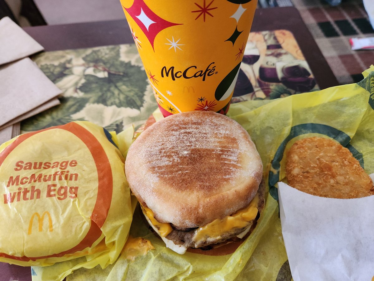 #BreakfastTime From @McDonalds #SauageEggMcMuffin 2 For $6  #HashBrowns 'Were Cold' ! Hot #McCafe Yummy 😋