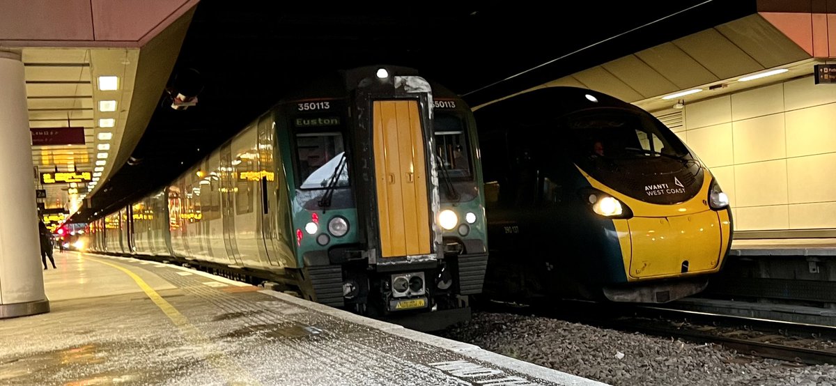 Here is 350113 doing the 15:24 to Birmingham International and 390137 doing the 15:21 to Euston #Class350 #Class390