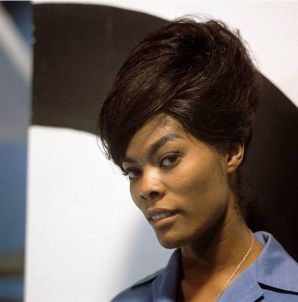 Happy birthday to Dionne Warwick! 