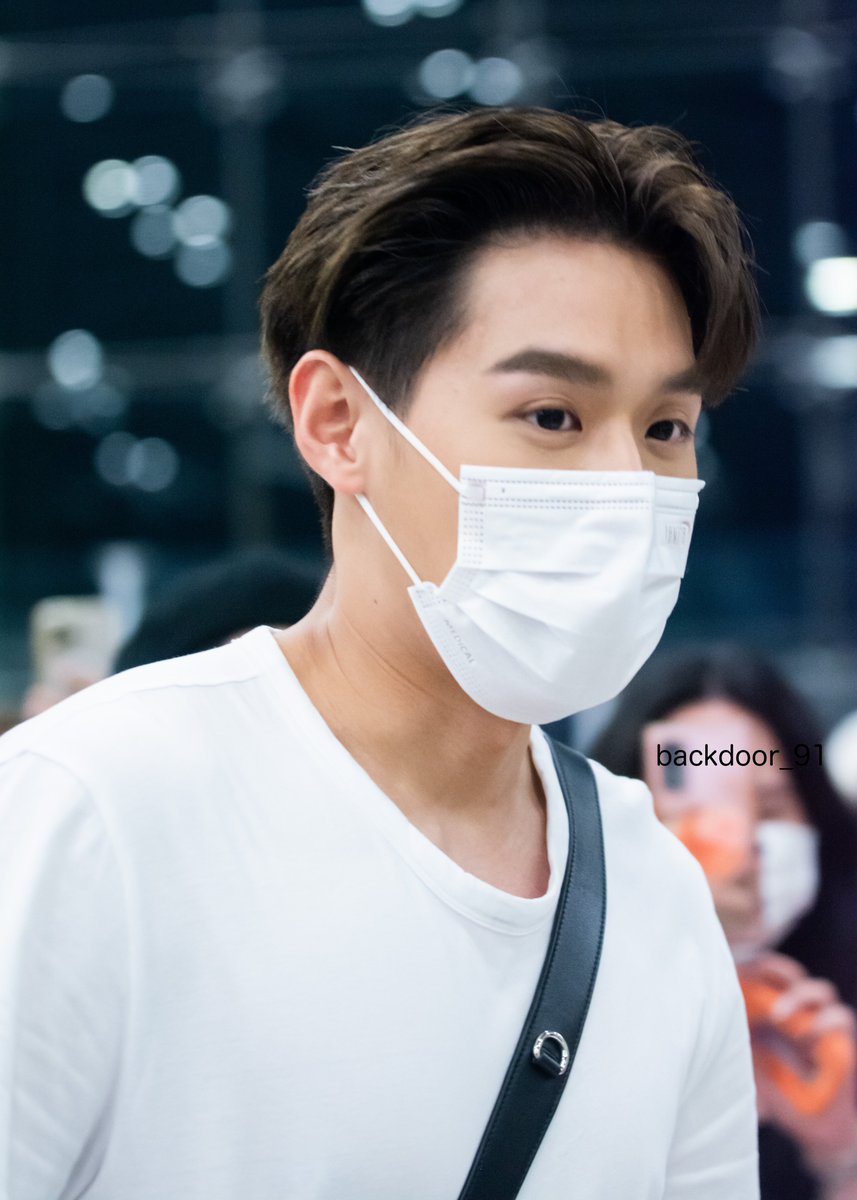 Mr. Everything 🎄✨

#billkin
#บิวกิ้น