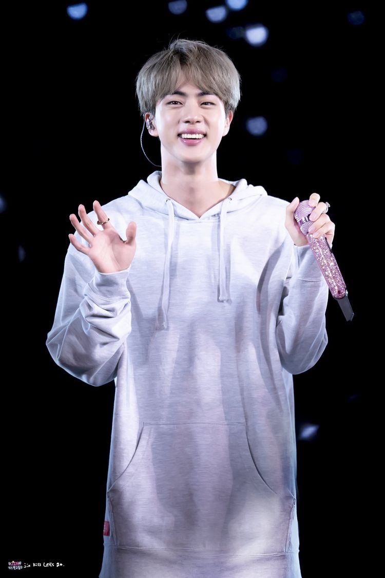 BangtanMiHun's tweet photo. WE LOVE YOU JIN ❤️
WE WILL WAIT FOR YOU JIN ❤️
#FareWellJin #WeLoveJin #WeWillWaitForYouJin https://t.co/PGVAgQPPG3