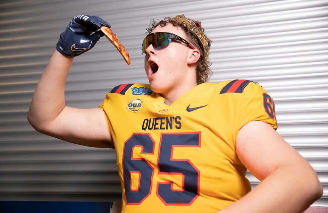 SeanRowe65's tweet image. After an amazing visit and great conversation with coach Synder I am thrilled to announce I have received my 5th offer from Queens University @Queens_Football @CoachNezQU