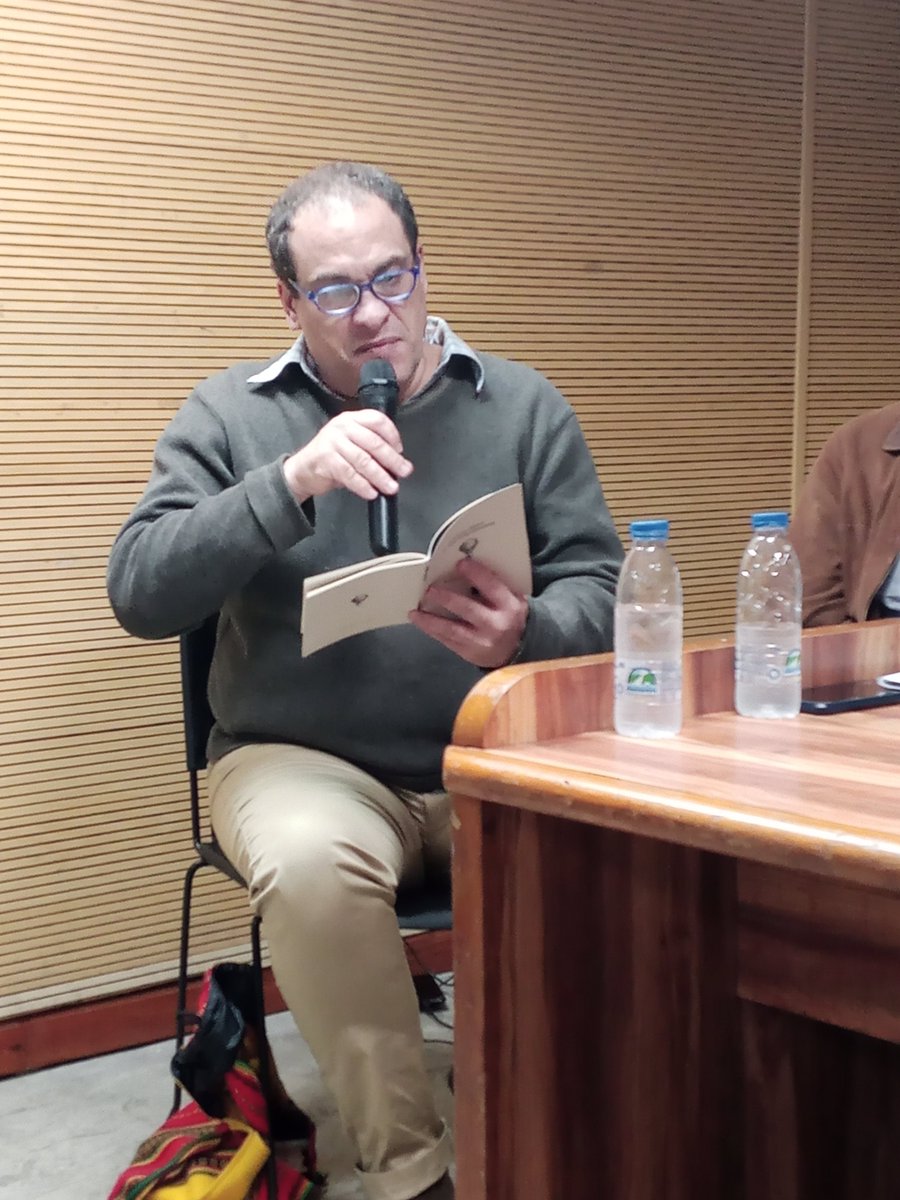 Eclepsidra5's tweet photo. Recital «Vitrales de Alejandría» en Centro Cultural Chacao, con los poetas Luis Gerardo Mármol @MarmolBosch, Beira Lisboa @segunpablo, José Manuel Aguilera @jmaguileraf
Fotos: Alejandra Falcón
#Eclepsidra
#FLIDE2 @provea https://t.co/EwgOPH7RWa