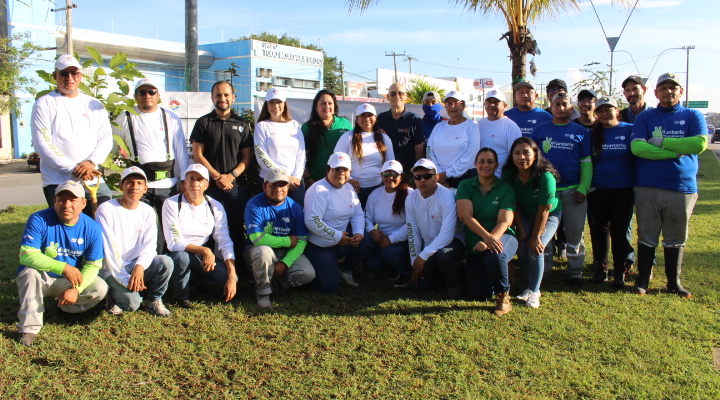 Noticaribe's tweet photo. ¡RedForestando Cancún! 🌳
Sembramos 75 árboles en colaboración con la Ecología Cancún , HADA Corp, Club Rotario y estudiantes de la Universidad del Sur Cancún y la Universidad del Caribe en el camellón de la Ave, López Portillo.
#RedAmbiental #RedForestando #Cancún https://t.co/dRLURoZ5Td