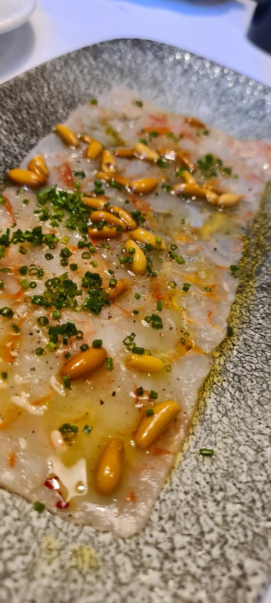 jaumeaubanell's tweet photo. Avui,  amb l*amic @lluisprimsvila, per fi, la sopa de ceba del Celler de Matadepera. I més cosetes. I un escórpora. I un flam "com Déu mana". I, sobre tot, en @Bernievinyes. Molt agraït, en tenia moltes ganes! https://t.co/T1usVGhReq