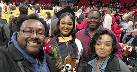 Ms_Thomas22's tweet photo. Ms. Thomas has mastered it! I love being a life long learner 💜 As always, being a Middie has inspired me to complete my masters through Miami University❤️ We did it! #thisiswe #middierising https://t.co/s10vvLtt6D