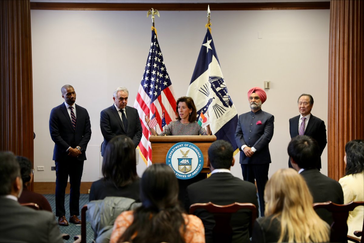 Secretary Gina Raimondo tweet media