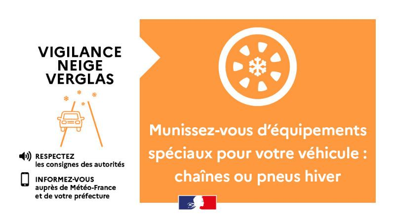 Prefet71's tweet photo. #VigilanceOrange | 🟠 La Saône-et-Loire est à partir de cette nuit placée en vigilance orange neige-verglas. 
❄️1 à 3 cm de neige sont attendus à partir de minuit  
🌧 Des pluies verglaçantes à partir de 7h00. 

⚠️ Soyez très prudents dans vos déplacements en extérieur. https://t.co/DQW3beurxq