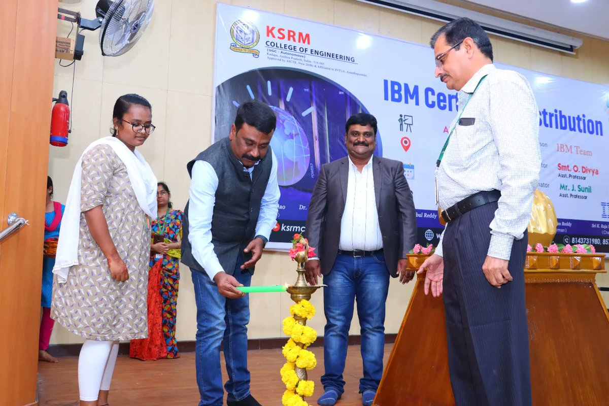 ksrmceofficial's tweet image. Department of AI&amp;amp;ML organized IBM Certificate distribution on 6th Dec 2022

#ksrmaiml #ksrmibm #ibm #KSRM #ksrmce #kandulagroups #engineering #kadapa #ksrmceclubs #jntua #AICTE #aishe #apsche #IntiativesofMHRD #ugc #iic