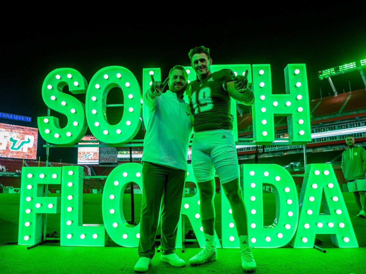 Coming home 🖤💚🤘🏼 #committed