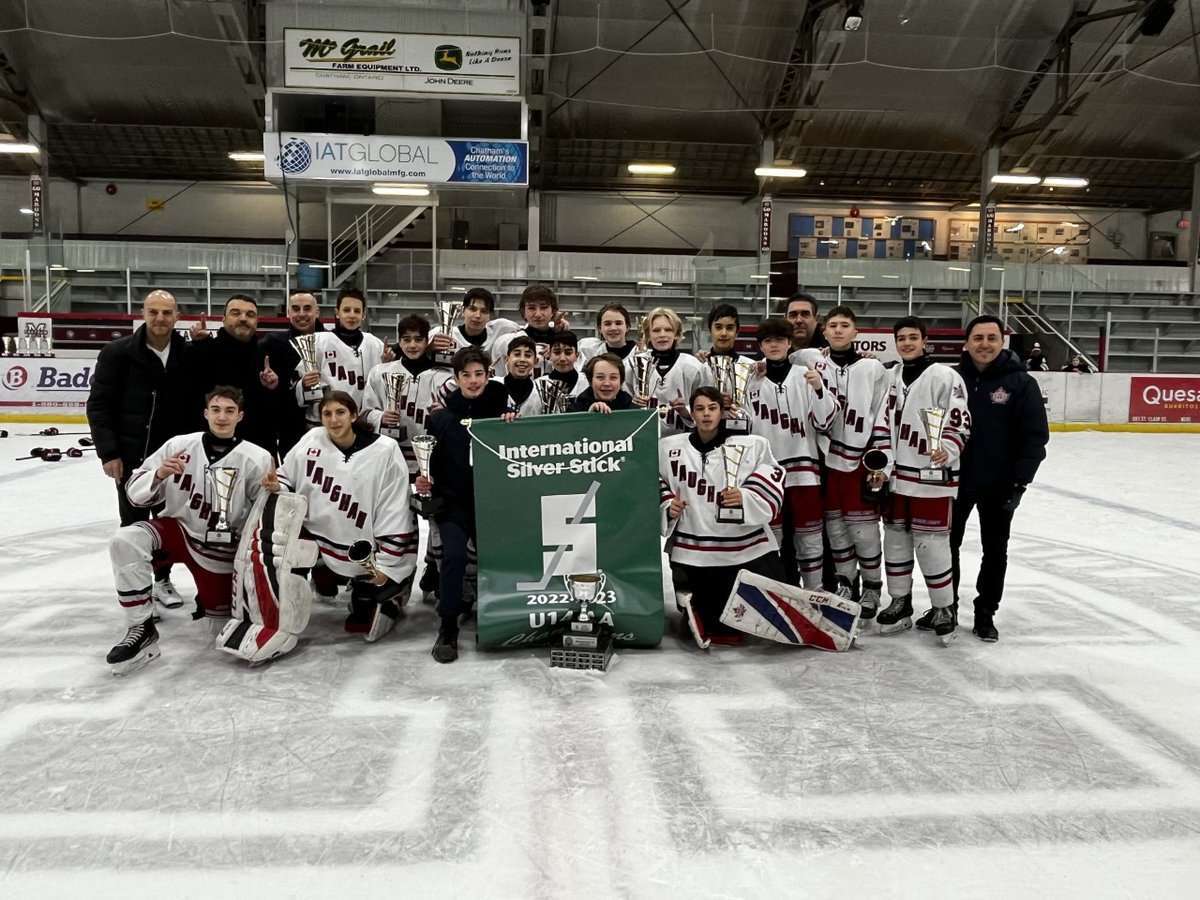 VaughanHockey's tweet photo. Congrats to the U14AA Rangers lead by Coach Ron Romano on winning the International Silver Stick Regional in Chatham!    Back to back tournament wins after winning the Mississauga Rattlers Tourney last weekend!
#VaughanRangers #vaughanhockey #silverstick #CVHA #iplayintheg https://t.co/wa9rjz9v6W