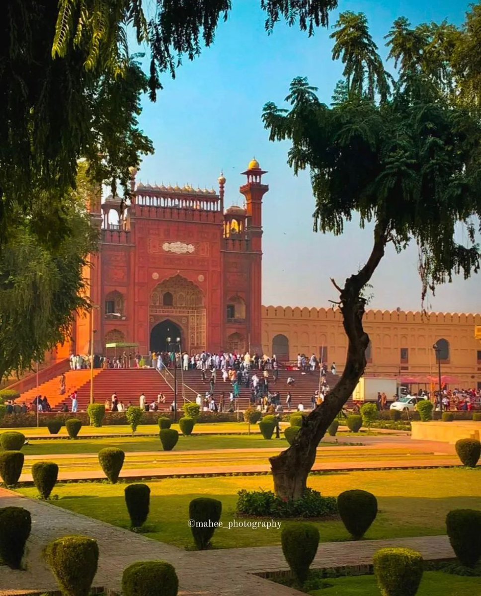 Lahore 🇵🇰
📸 Mahee photography