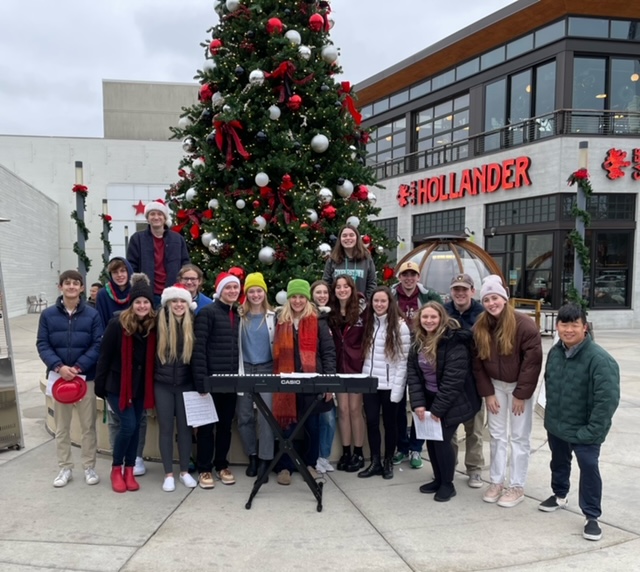EdgewoodHSMad's tweet photo. EHS Choral group Christmas caroling at Hilldale!
#EHSmusic
#EHSfinearts https://t.co/f1QR6Upd5z