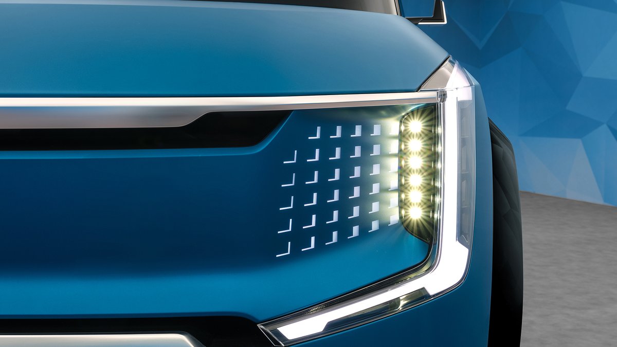 KiaUKPR's tweet image. Is the @KiaUK EV9 your most anticipated car for 2023?

@WhatCar want to know! ⚡️

The upcoming EV9 has been listed as one of the most exciting cars coming in 2023, but there can only be one winner!

Vote for the What Car? Readers&apos; Award winner here: wcreaderaward.com