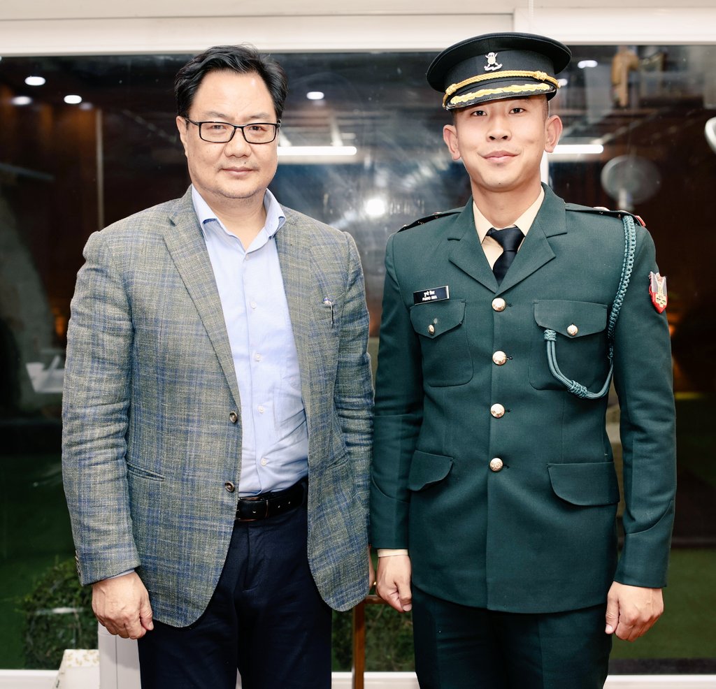 KirenRijiju's tweet photo. I'm proud of Lieutenant Punyo Rika, who has been commissioned into Madras Regiment of Indian Army on 10th December 2022. He is product of Sainik School Punglwa, Nagaland. He excelled well in Indian Military Academy. My best wishes to him in the service of the nation 🇮🇳 https://t.co/vD3YByqfDW
