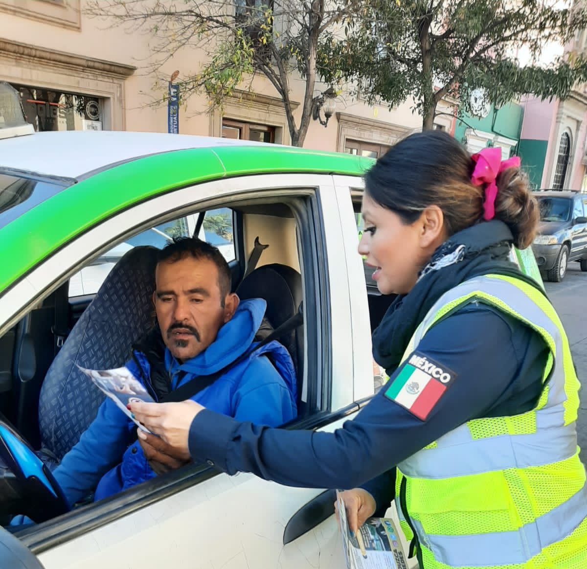 DMSPDGO's tweet photo. Continúa llegando a más conductores #ConduzcaSinRedes por la seguridad de todos, sin redes 📲 seguro llegas. ✅ https://t.co/F1H3lLJYfa