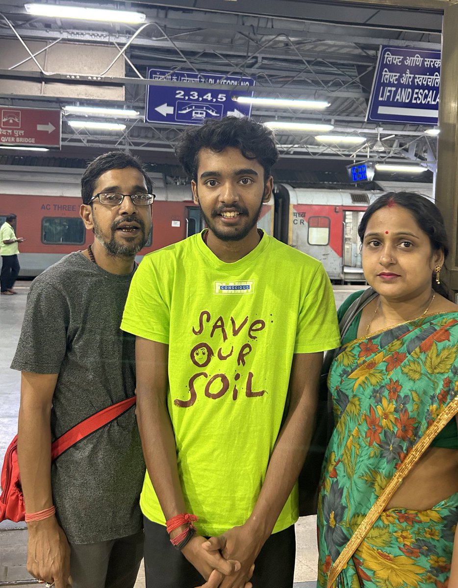 After 7 months ( 220 days ) I got the chance to meet my parents for the first time since I have Started alone as a 16 year old from Kolkata on my cycle for the highway’s and streets of India encouraging people to #SaveSoil