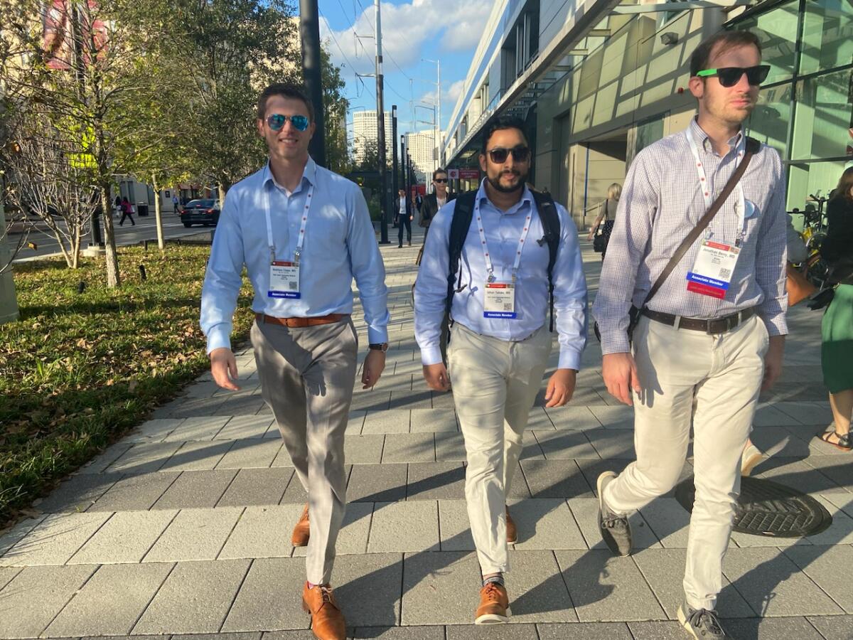 That "heading to the first session of the day" feeling.
<a href="/jlberrymd/">Jonathan Berry</a>
<a href="/ishtatMD/">Ishan Tatake, MD</a>
#ASH22