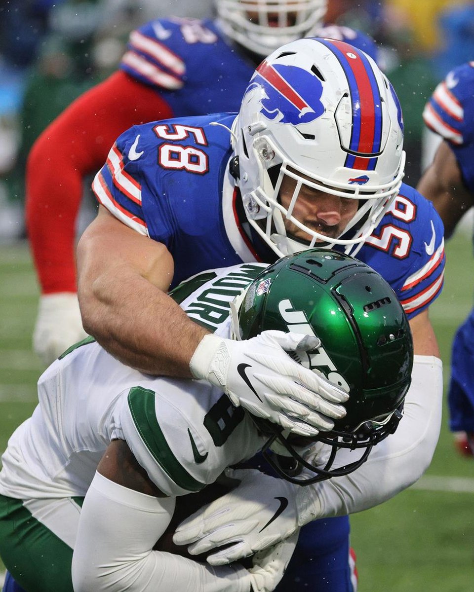 1️⃣ RETWEET = 1️⃣ Pro Bowl Vote!

#ProBowlVote x <a href="/MatthewMilanoo/">Milano</a>